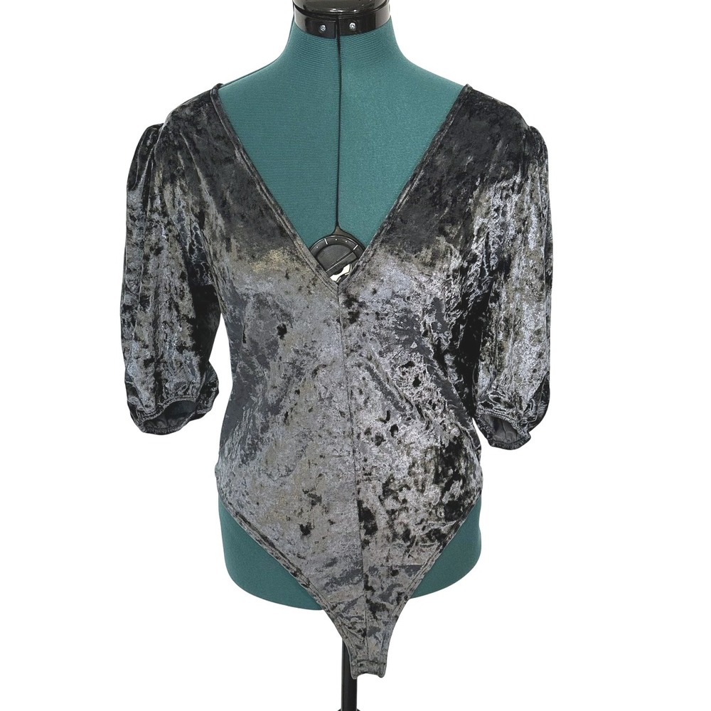 Intimately Free People Bodysuit Womens Medium Crushed‎ Velvet Puff Sleeve V Neck